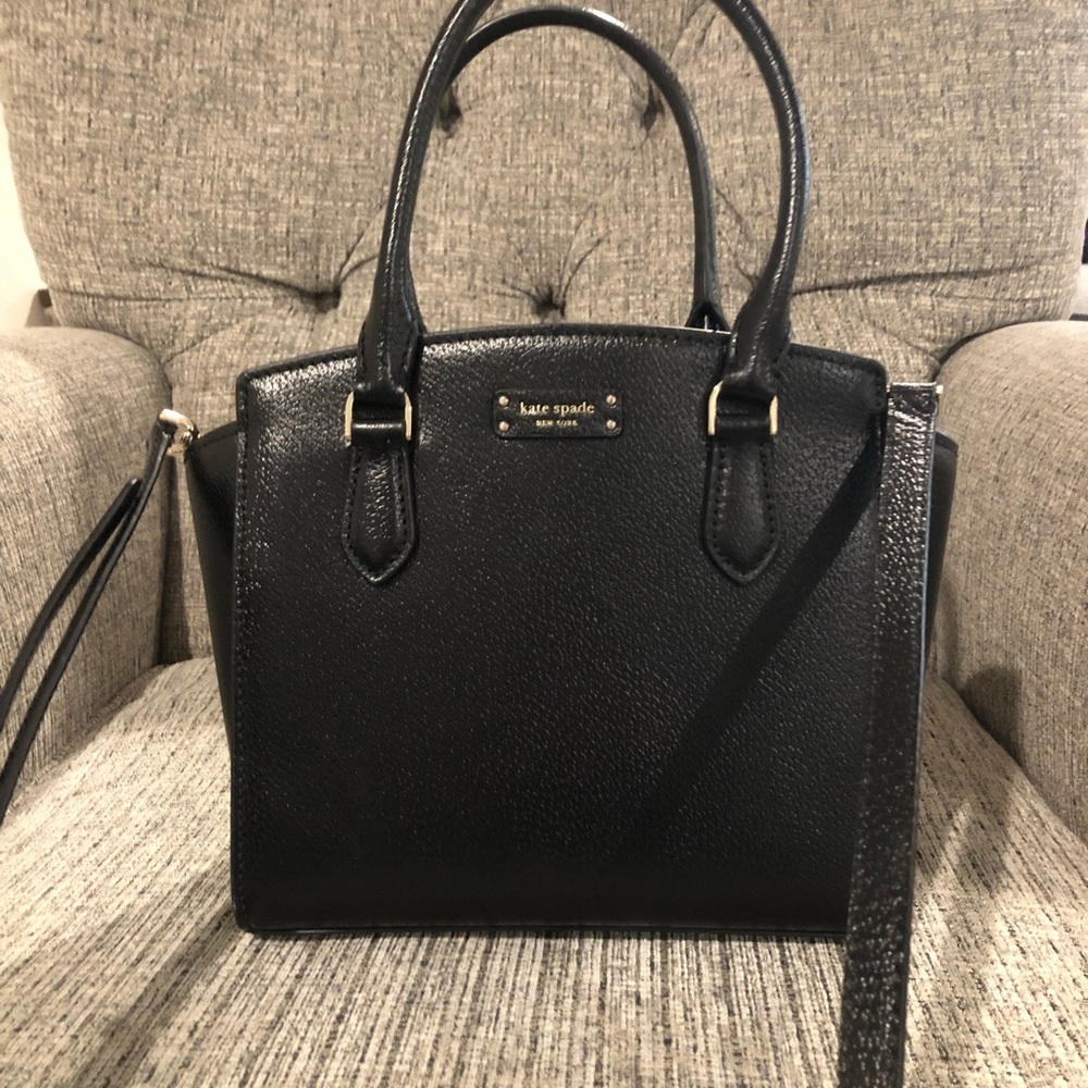 Almost new Kate Spade handbag. Only carried twice.